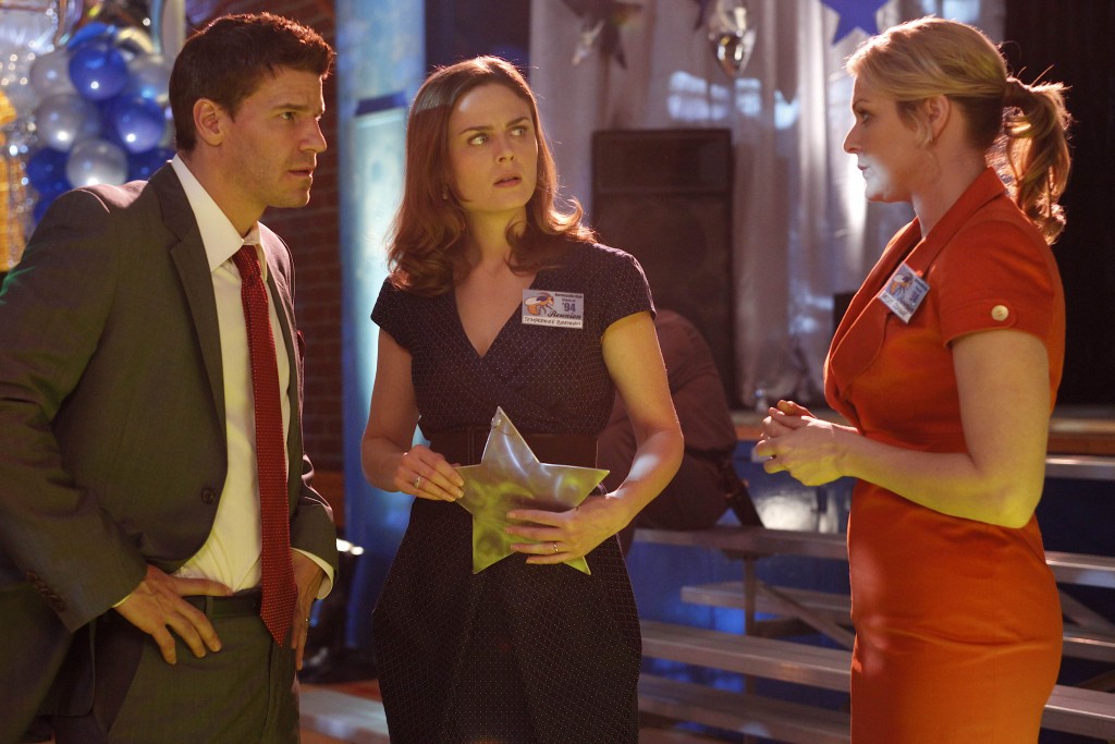 Seeley Booth (David Boreanaz) et Temperance Brennan (Emily Deschanel) à la soirée