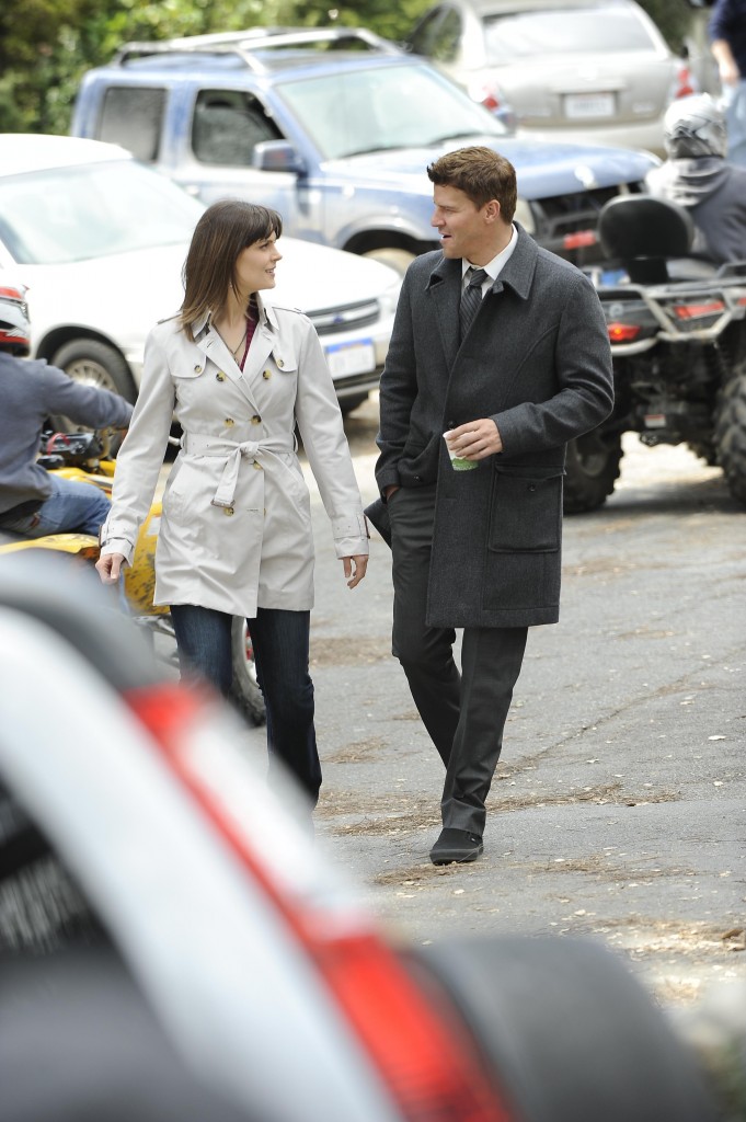 Seeley Booth (David Boreanaz) et Temperance Brennan (Emily Deschanel) enquêtent