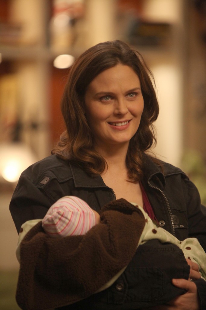 Temperance Brennan (Emily Deschanel) et sa fille